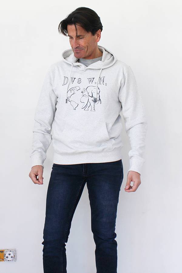 CREME HOODIE 60 % recycelte Baumwolle / 40 % recyceltes Polyester