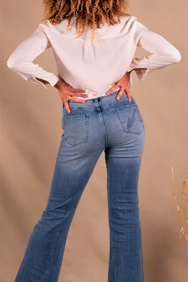 Women's Blue Bootcut Jeans. 95% organic cotton, 5% elastane.