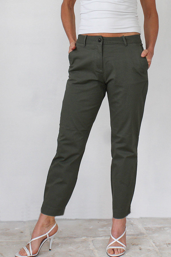 Pantaloni kaki 98% cotone biologico / 2% elastan