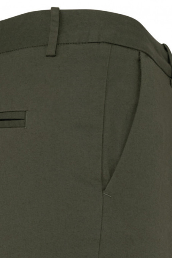 Pantalón color khaki 98% Algodón orgánico / 2% elastano