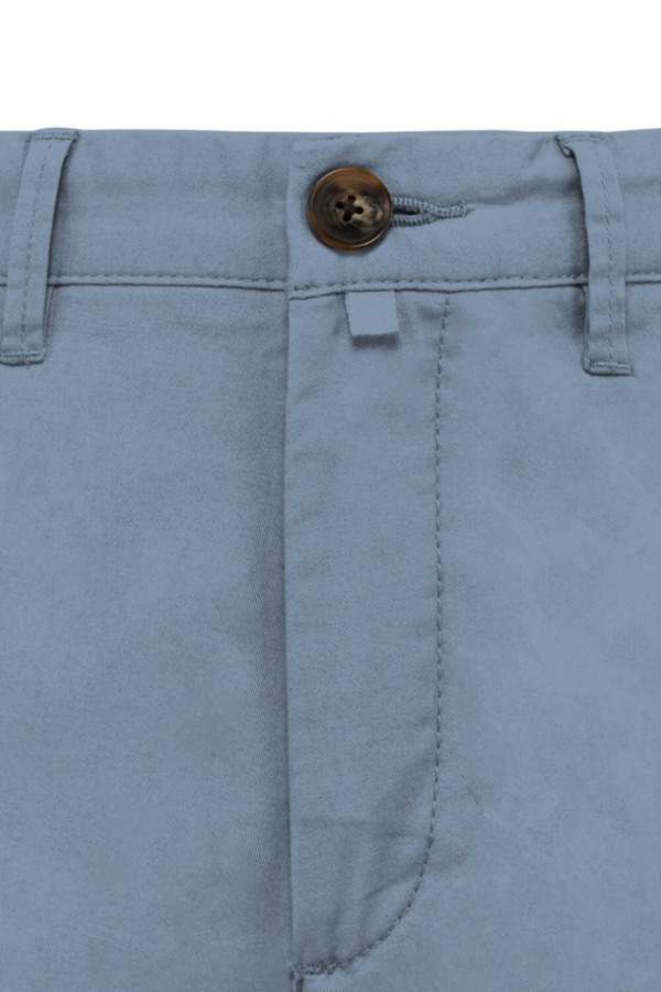 Light blue Bermuda shorts 98% Organic cotton / 2% elastane