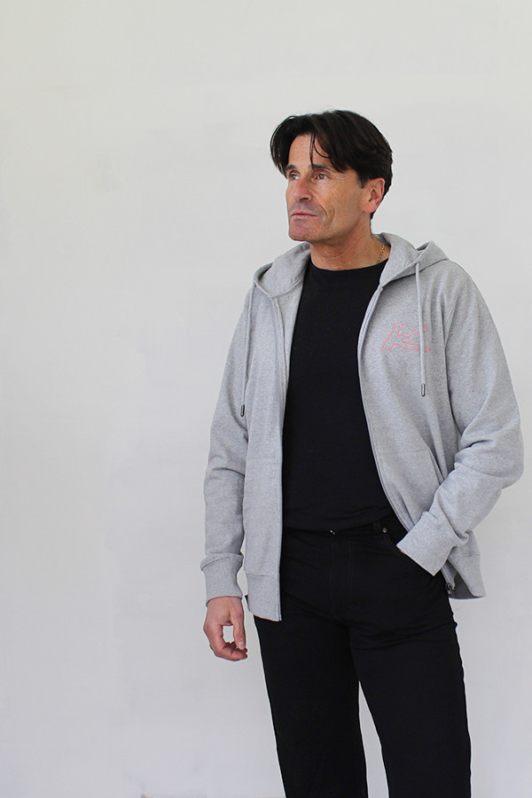 SWEAT ZIPPE 100 % RECYCLE GRIS 60% de coton recyclé / 40% de polyester recyclé