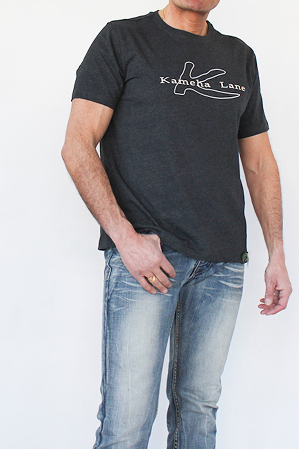 CHARCOAL T-SHIRT 60% pre-consumer recycled cotton and 40% post-consumer recycled polyester