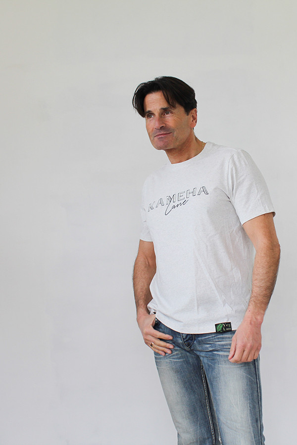 100% RECYCLED CREAM T-SHIRT 60% pre-consumer recycled cotton and 40% post-consumer recycled polyester