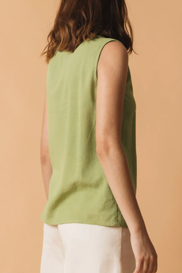 Blusa pistacchio con scollo a V 100% cotone biologico