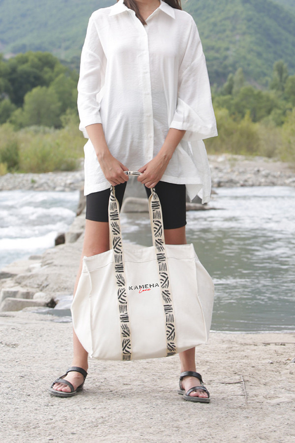 LARGE ECRU BEACH BAG 80% pre-consumer recycled cotton and 20% post-consumer recycled polyester
