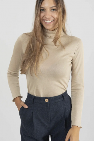 Weicher Rollkragenpullover in Beige 100 % bio-baumwolle