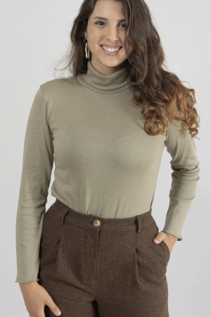 Soft green turtleneck sweater 100% organic cotton