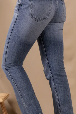 Jeans dritti da donna blu sporco 100% cotone biologico certificato OCS 100.